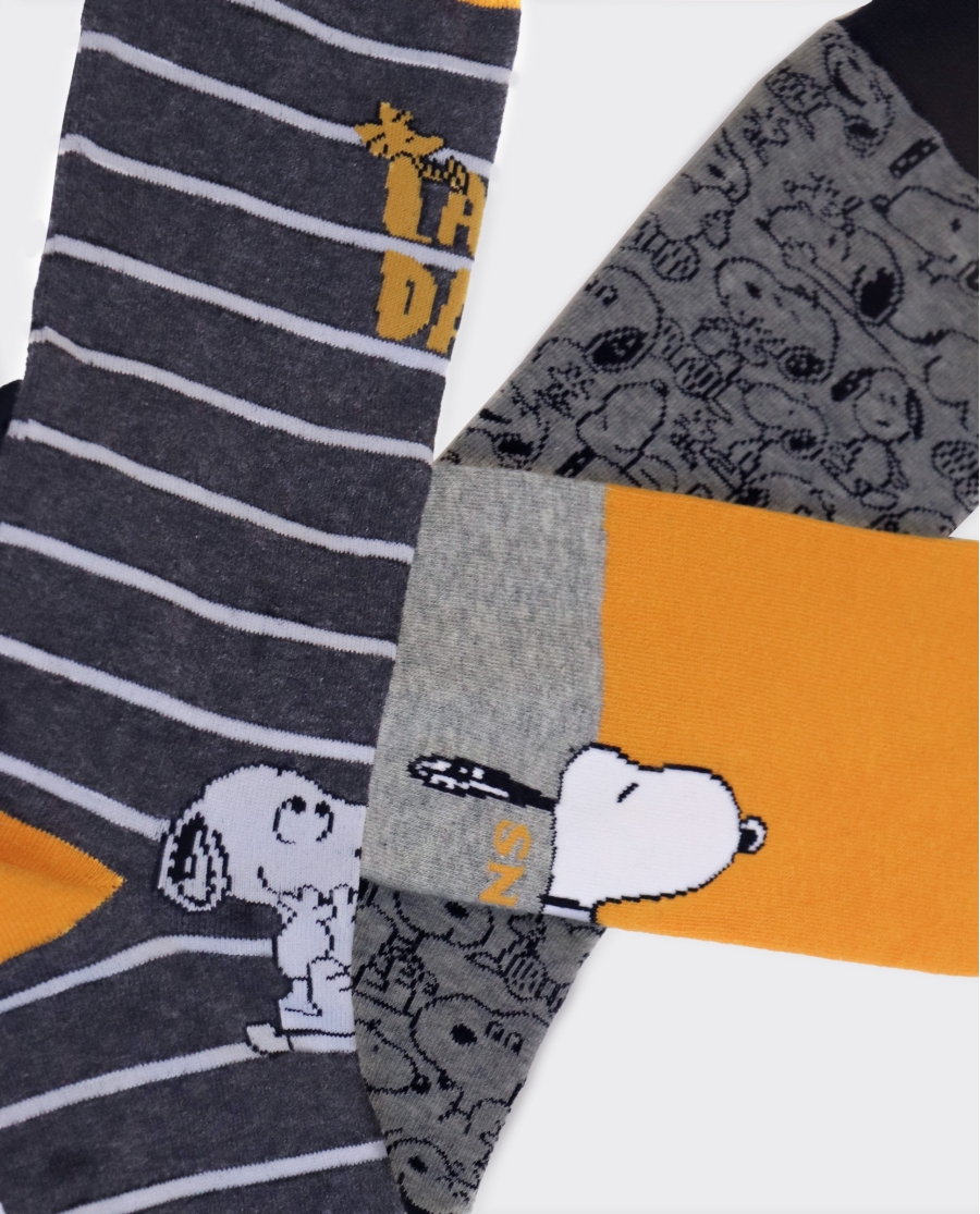 PEANUTS Calcetín Mediano Yellow Snoopy para Hombre, (Caja de 3 unidades) PACK-COLOR