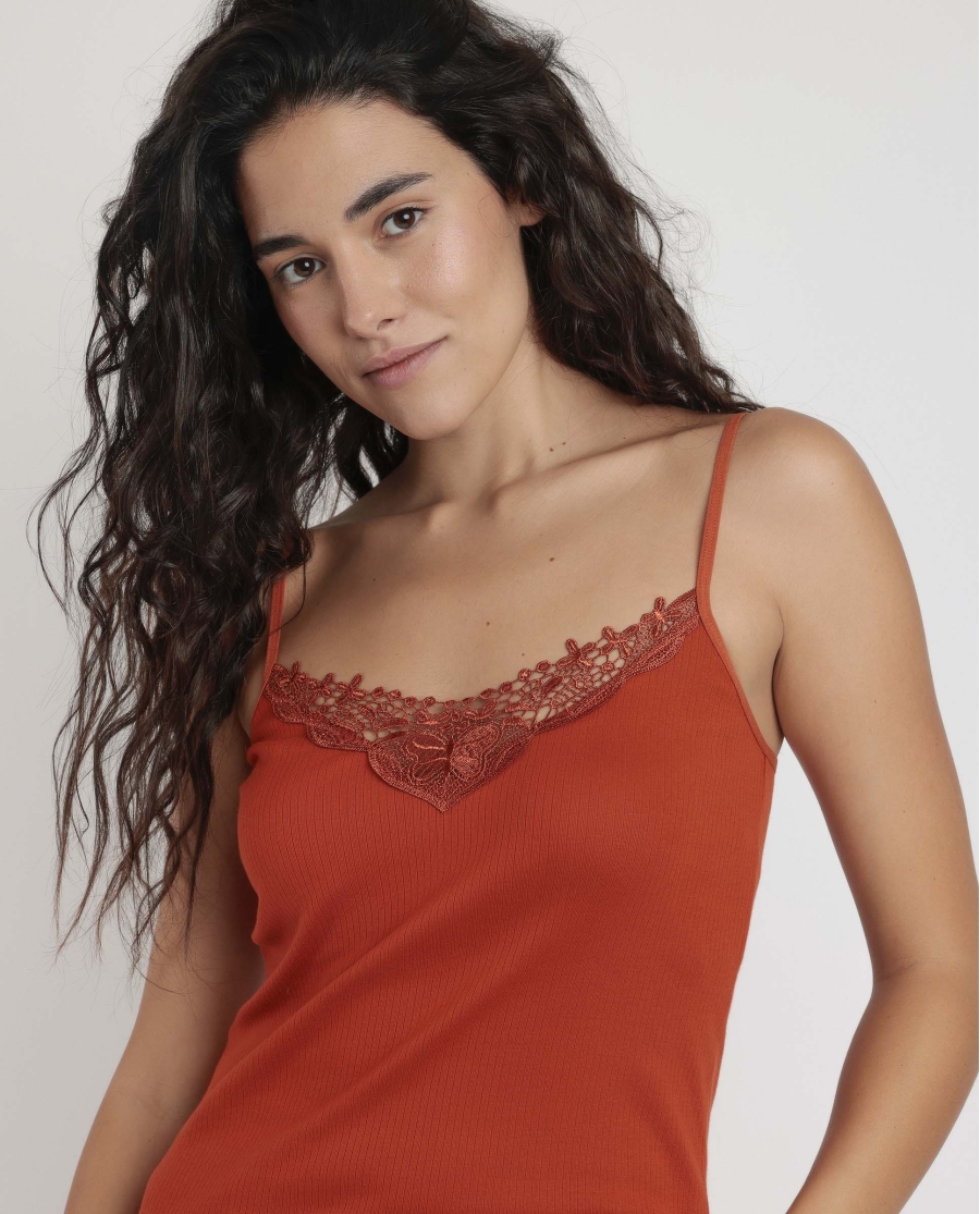ADMAS Camiseta Tirantes Canalé Pechera para Mujer CALDERA ADMAS Camiseta Tirantes Canalé Pechera para Mujer CALDERA