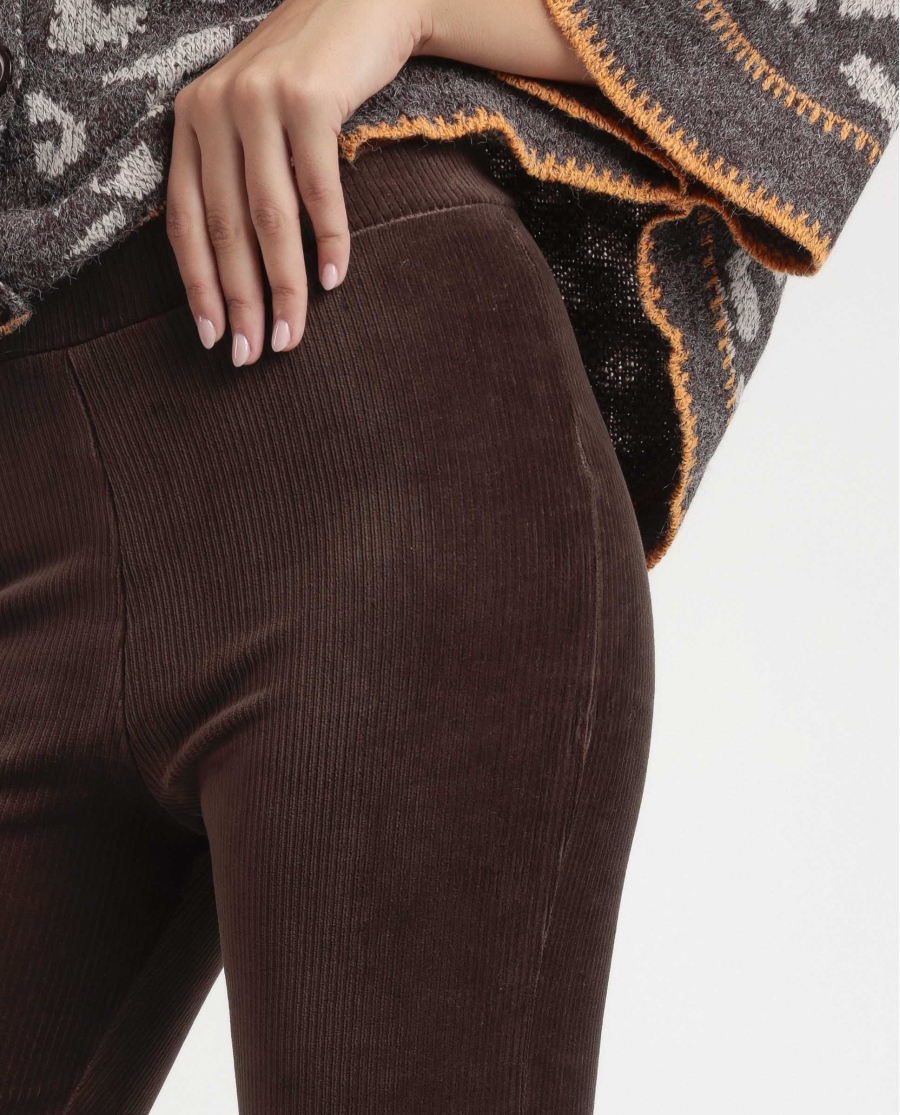 ADMAS Pantalón Elástico Largo Campana Corduroy para Mujer CHOCOLATE ADMAS Pantalón Elástico Largo Campana Corduroy para Mujer CHOCOLATE