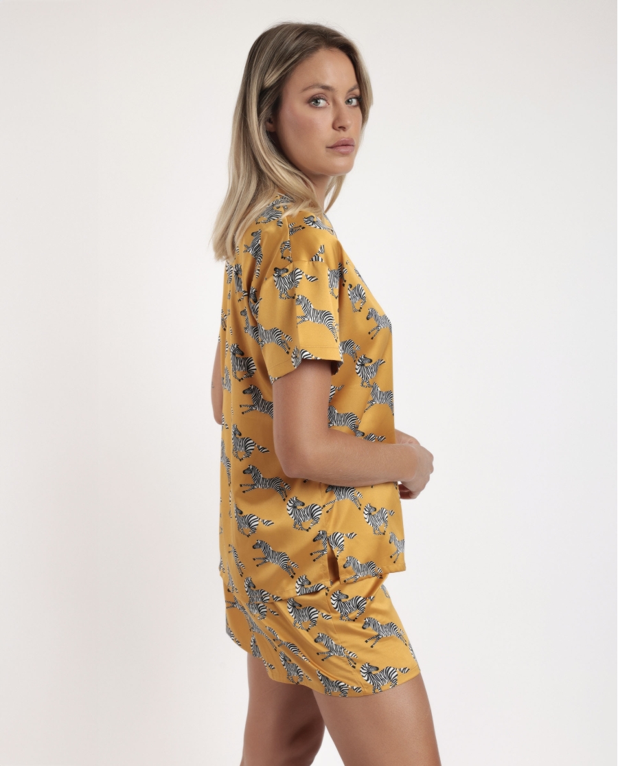 ADMAS LUXURY Pijama Abierto Manga Corta Zebra Gold para Mujer OCRE ADMAS LUXURY Pijama Abierto Manga Corta Zebra Gold para Mujer OCRE