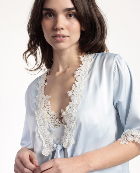 ADMAS CLASSIC Bata Manga Corta Guipur para Mujer CIELO 2