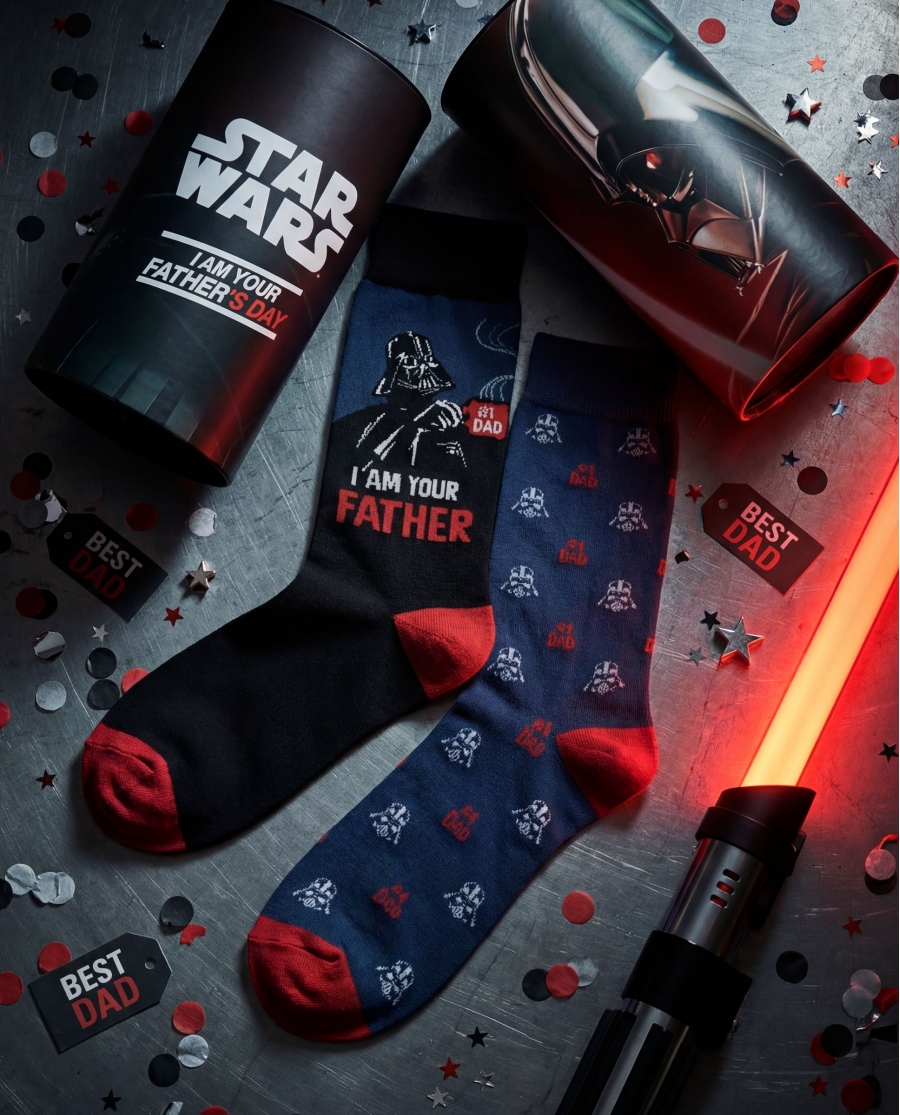 STAR WARS Calcetines Father Bote Metal Regalo para Hombre, (Pack 2 pares / Caja de 12 packs) PACK FANTASIA