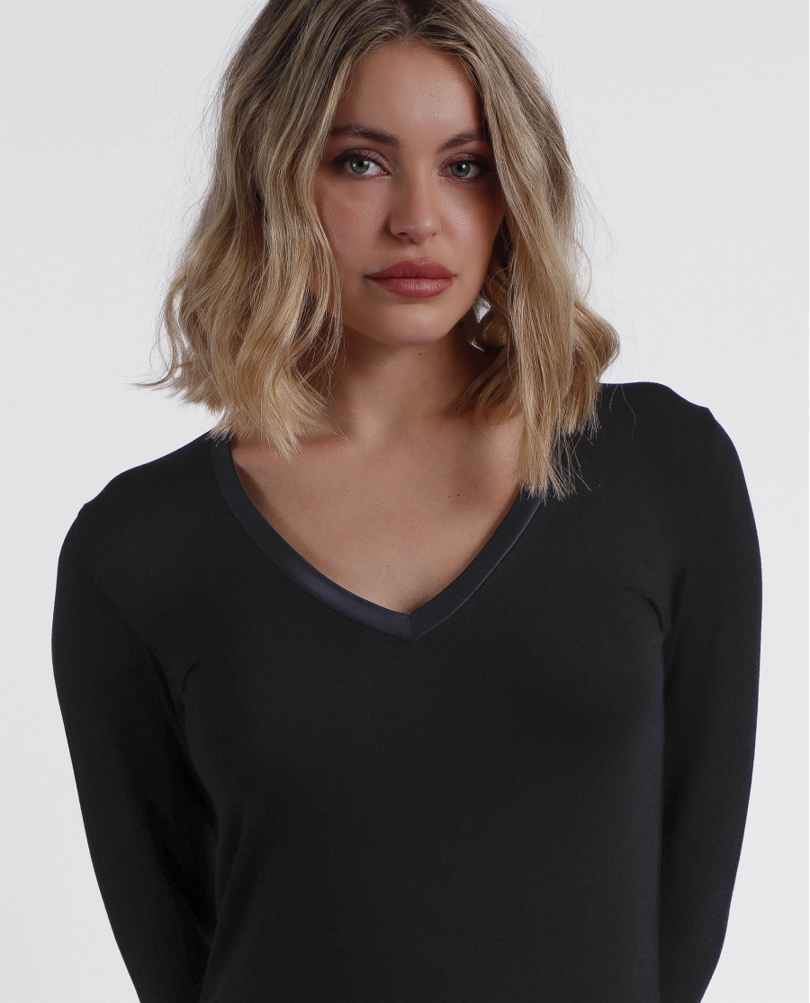 ADMAS Camiseta Manga Larga Pico Raso para Mujer NEGRO
