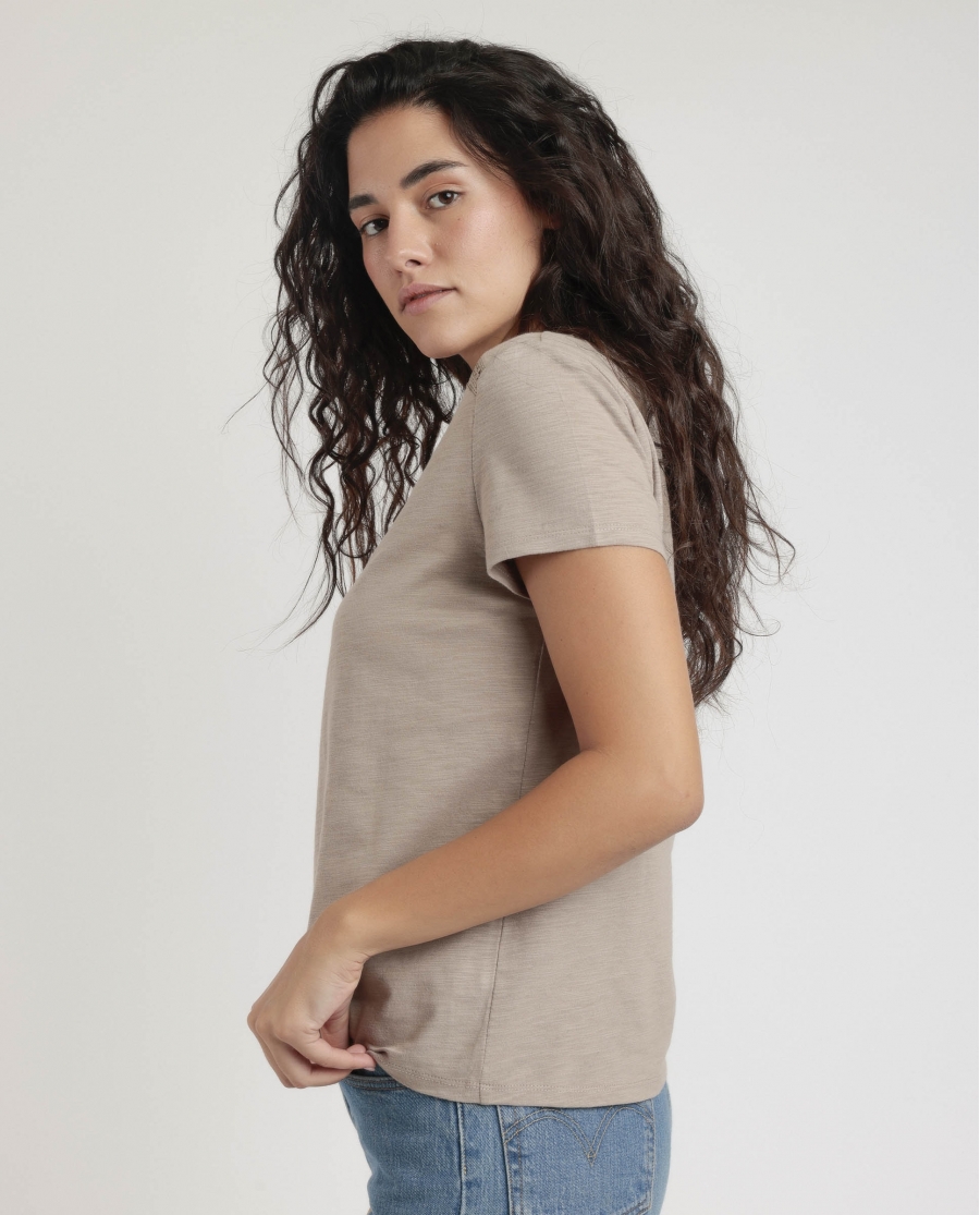 ADMAS Camiseta Manga Corta Slub Entredos para Mujer ARENA
