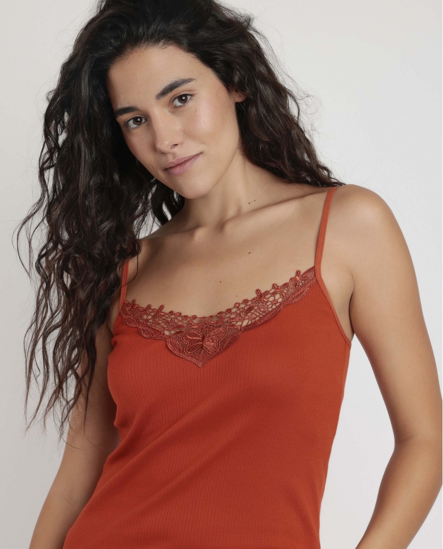 ADMAS Camiseta Tirantes Canalé Pechera para Mujer CALDERA