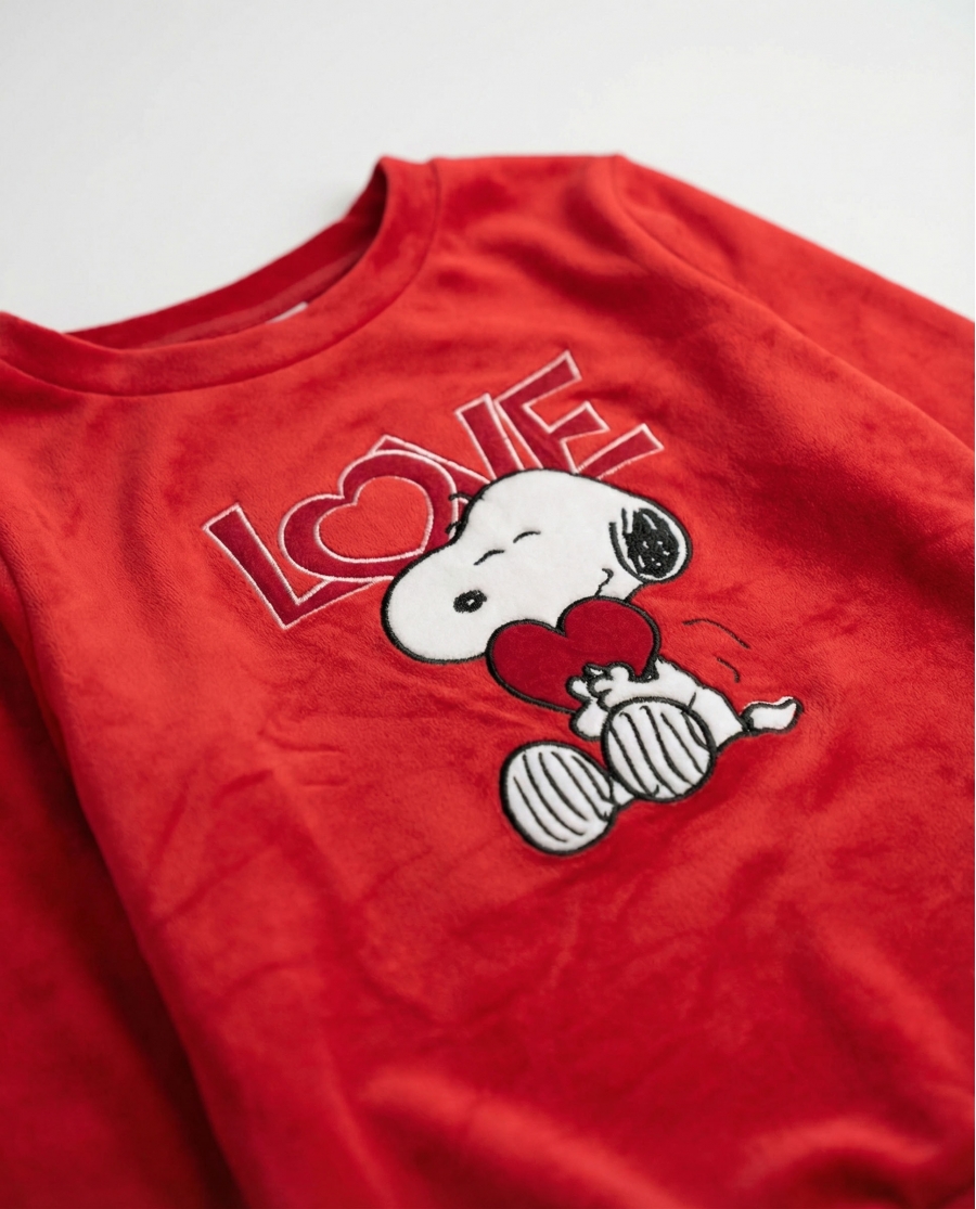 PEANUTS Pijama Manga Larga Velvet Love Snoopy para Niña ROJO