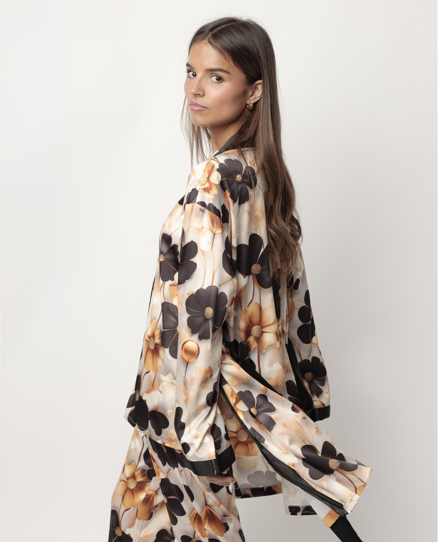 ADMAS LUXURY Bata Manga Larga Satinada Luxury Flowers para Mujer ORO