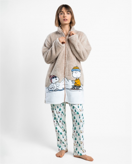 PEANUTS Bata Calentita Manga Larga Snoopy Mountain para Mujer BEIGE