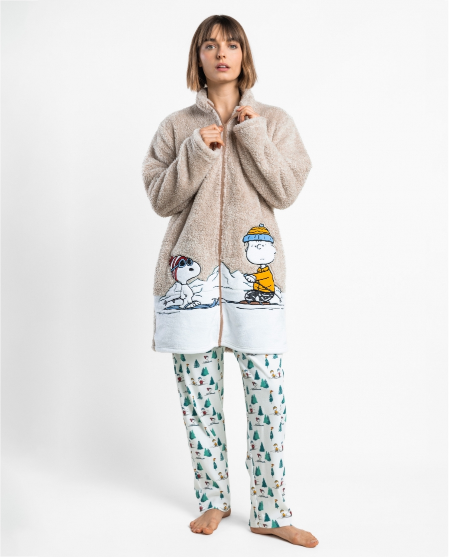 PEANUTS Bata Calentita Manga Larga Snoopy Mountain para Mujer BEIGE