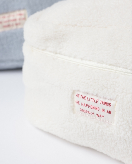ADMAS Neceser Compacto Sherpa Fuzzy Chic CRUDO 2